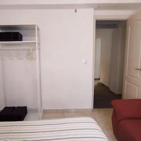 Cerca De La Playa Apartment *