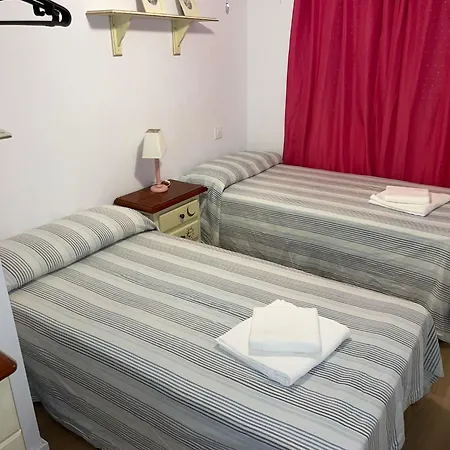 Cerca De La Playa Apartment *